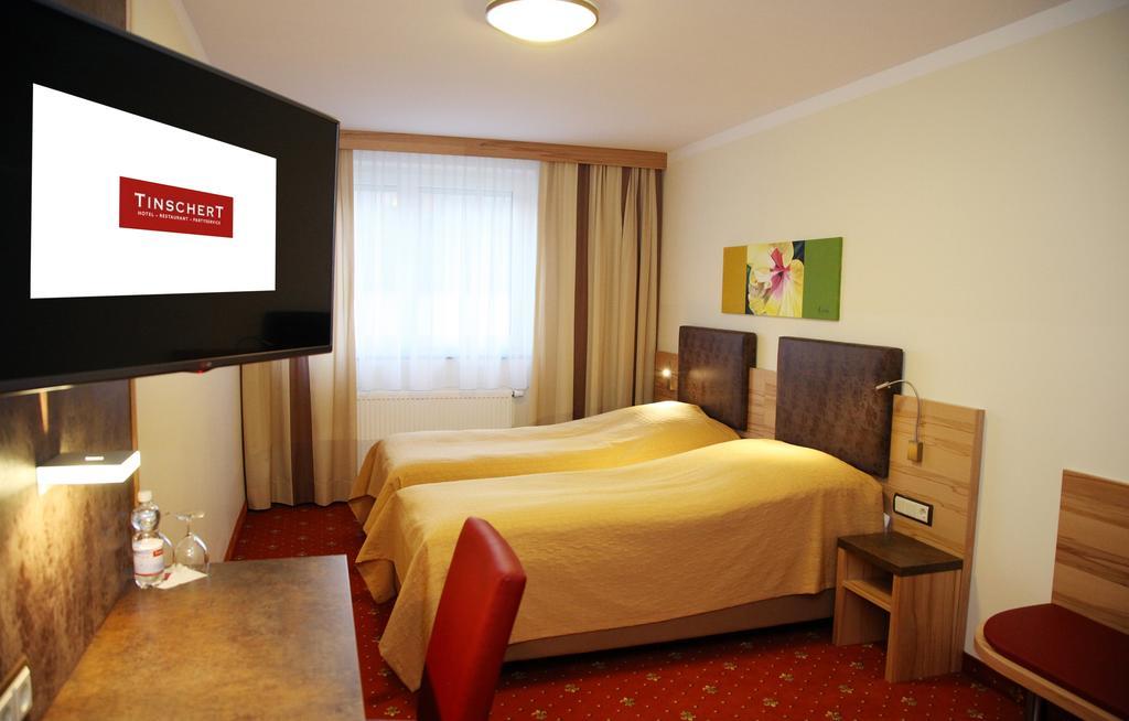 Tinschert Hotel-Restaurant-Partyservice Schwertberg Δωμάτιο φωτογραφία